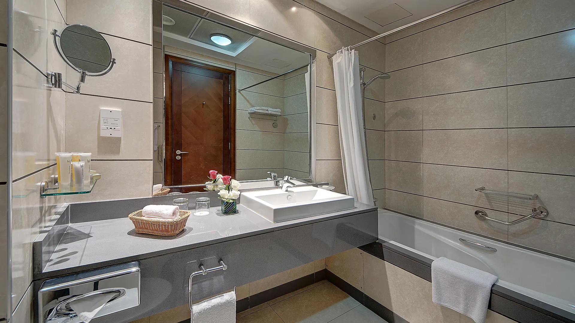 ****  Copthorne Hotel Dubai United Arab Emirates